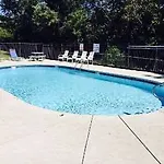 Days Inn By Wyndham Knoxville East 