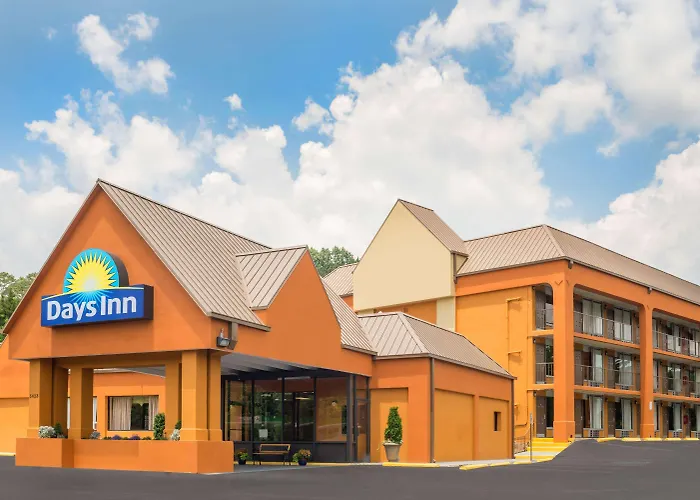 Days Inn By Wyndham Knoxville East